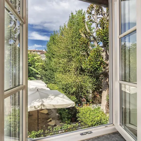 B&B Corte Meraviglia - Relais 루카