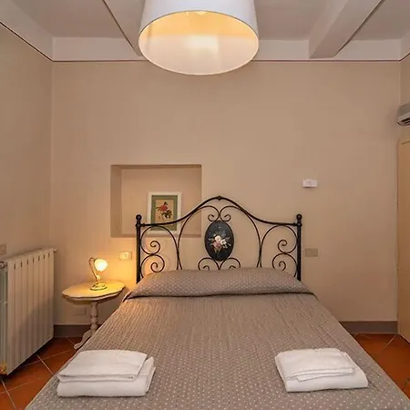 Oda ve Kahvaltı Corte Meraviglia - Relais 3*