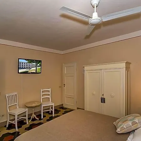 Bed & Breakfast Corte Meraviglia - Relais 4*